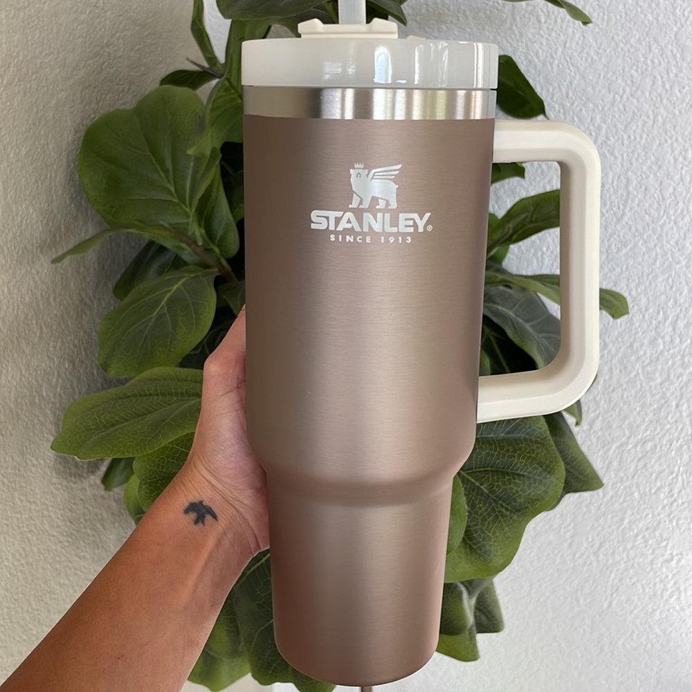 LAST AVAILABLE* ROSE GLOW* New Stanley 40 oz. Adventure Travel Quencher Tumbler